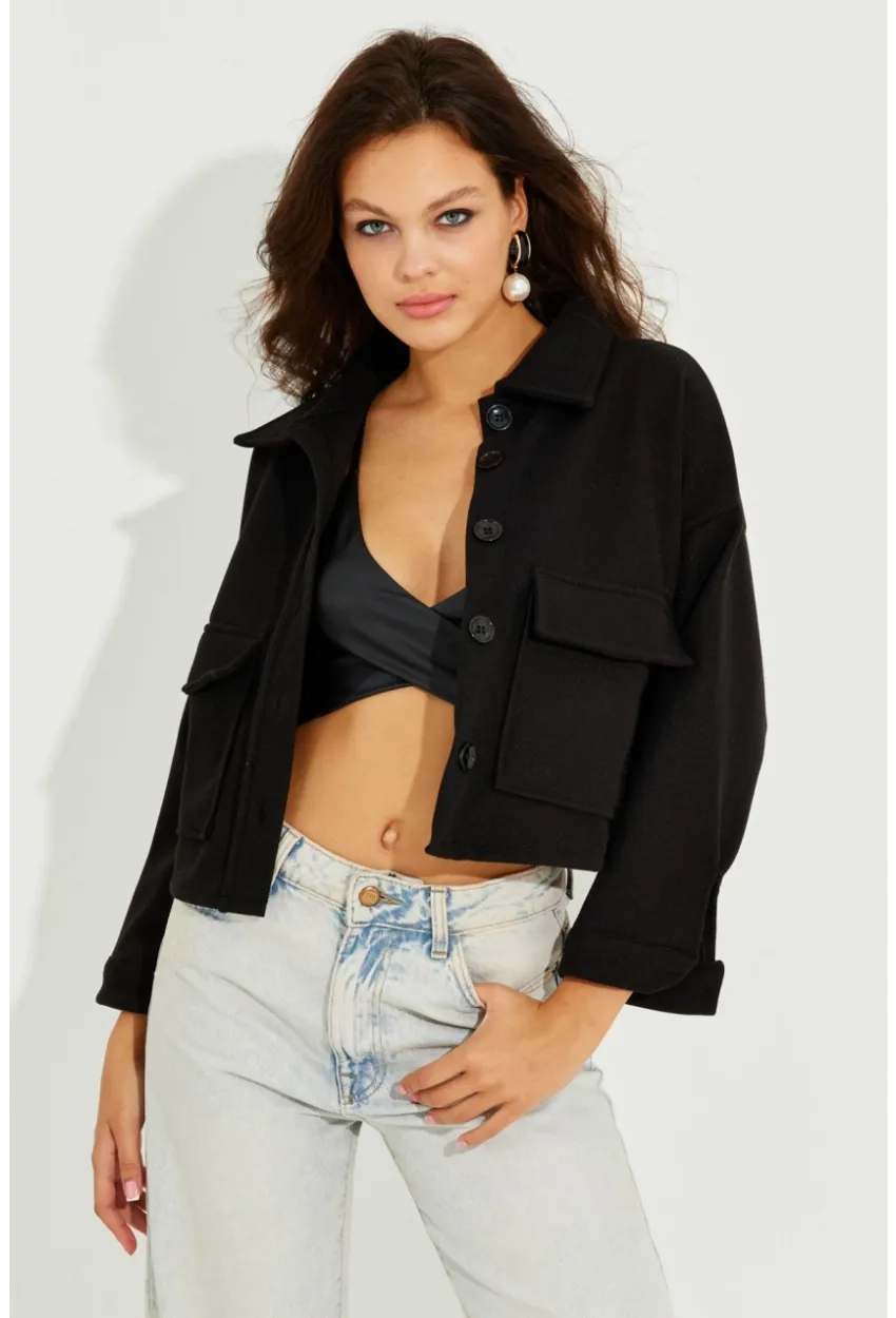 Kadın Siyah Kaşe Cepli Kısa Ceket PP2444