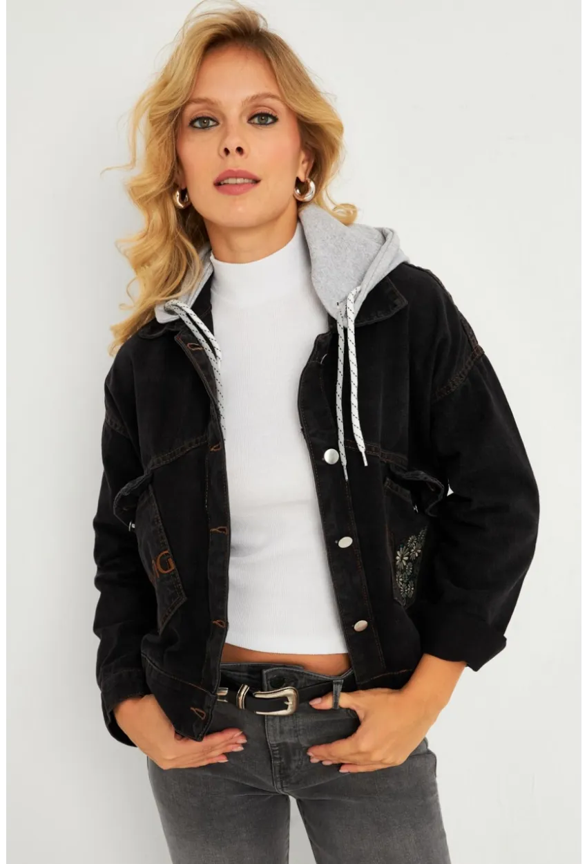 Kadın Siyah Kelebek Nakışlı Kapüşonlu Kot Ceket İS423