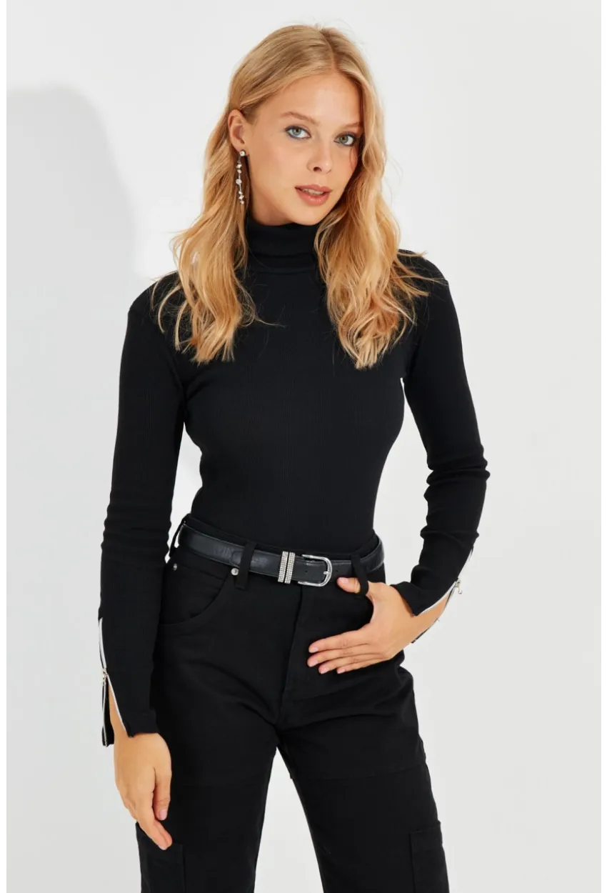 Kadın Siyah Kolları Fermuarlı Kaşkorse Balıkçı Bluz MEY2567