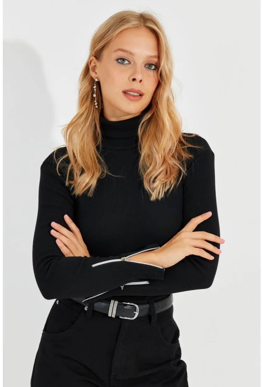 Kadın Siyah Kolları Fermuarlı Kaşkorse Balıkçı Bluz MEY2567