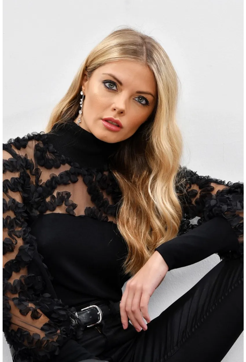 Kadın Siyah Kolları Tül Fırfır Aksesuarlı Bluz BK894