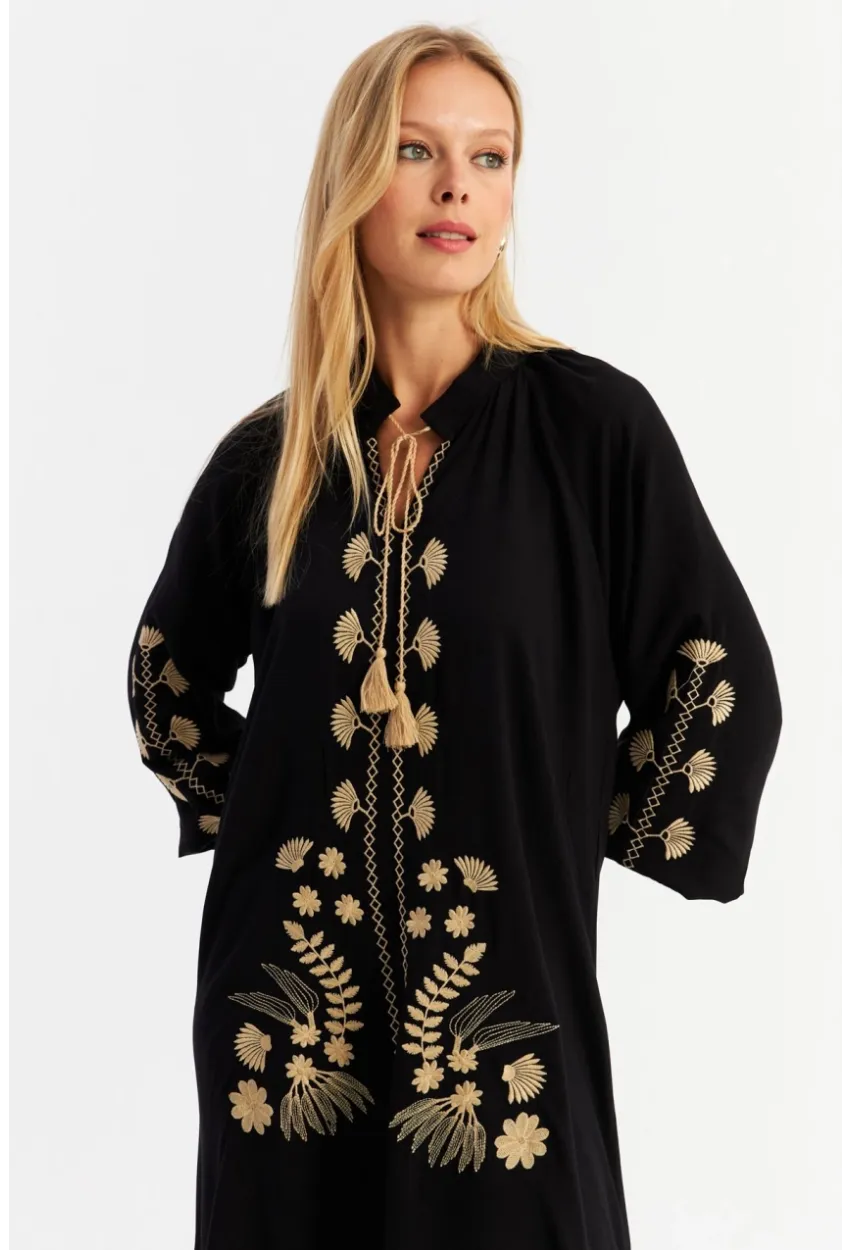 Kadın Siyah Kordon Detaylı Nakışlı Maxi Elbise MALO3