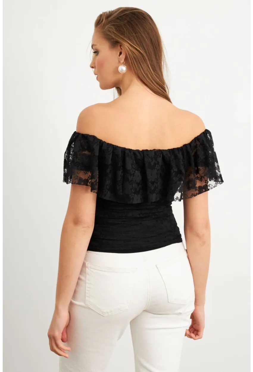 Kadın Siyah Madonna Yaka Dantel Bluz MTK13549