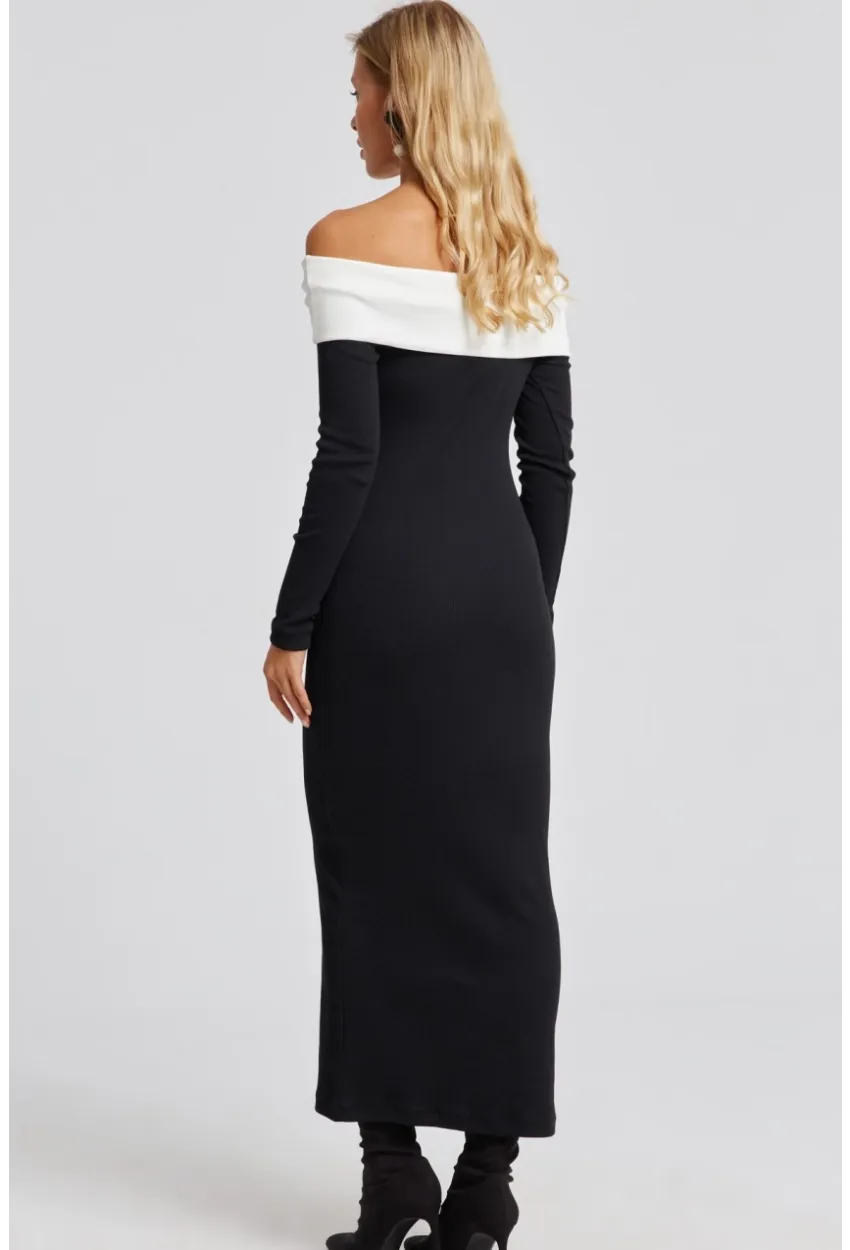 Kadın Siyah Madonna Yaka Maxi Elbise EY2696