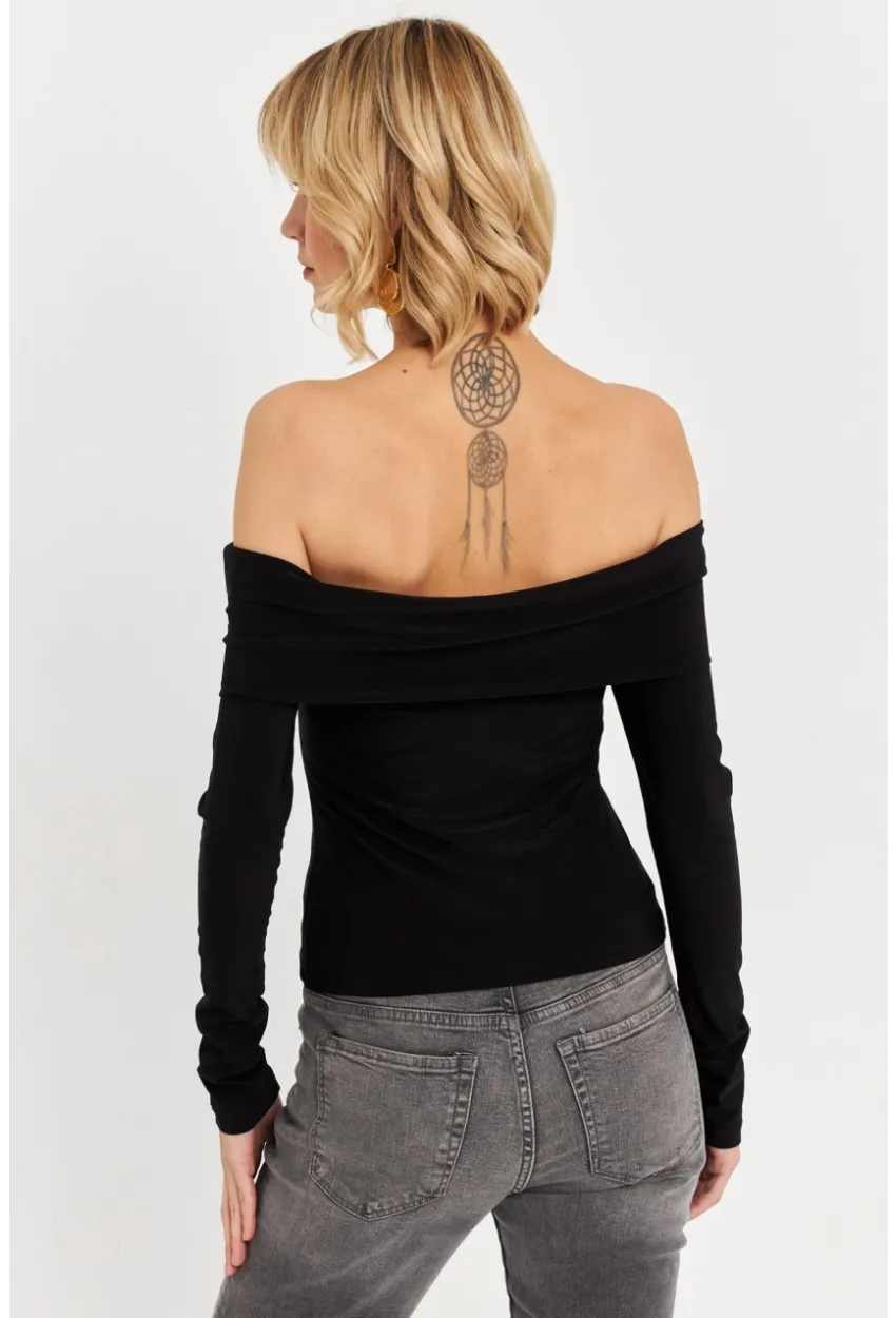 Kadın Siyah Madonna Yaka Yırtmaçlı Crop Bluz ELT4034