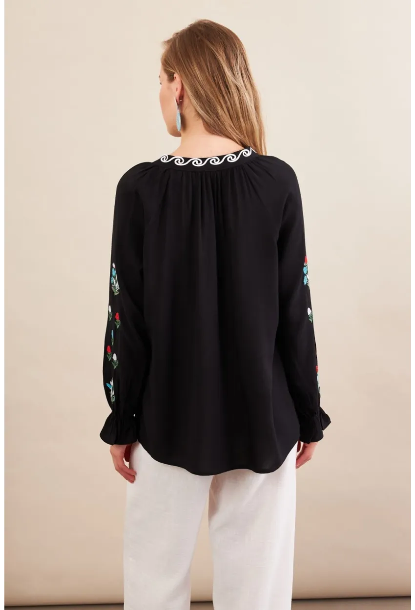 Kadın Siyah Nakışlı Bluz MPC1337