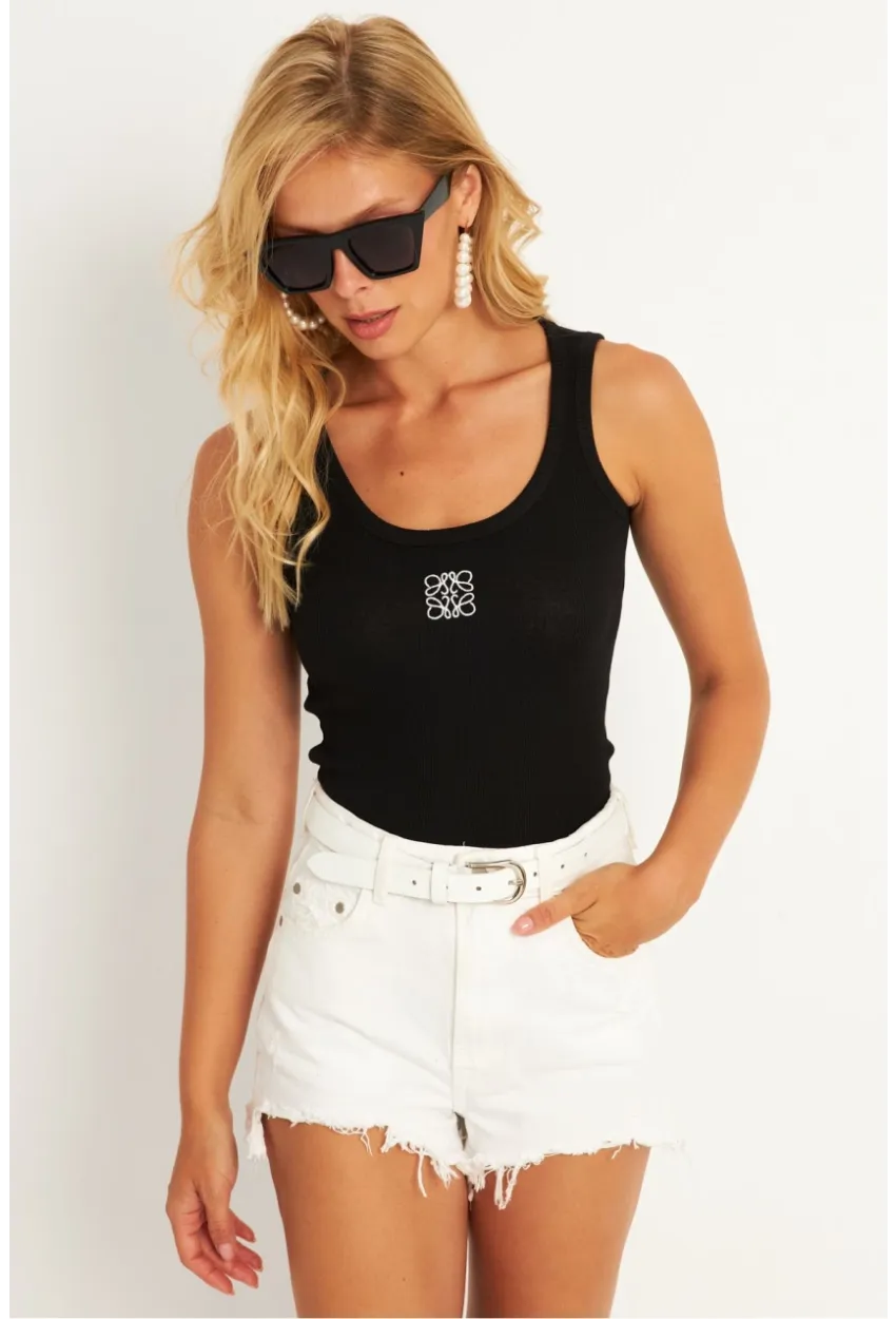 Kadın Siyah Nakışlı Kaşkorse Bluz MK17