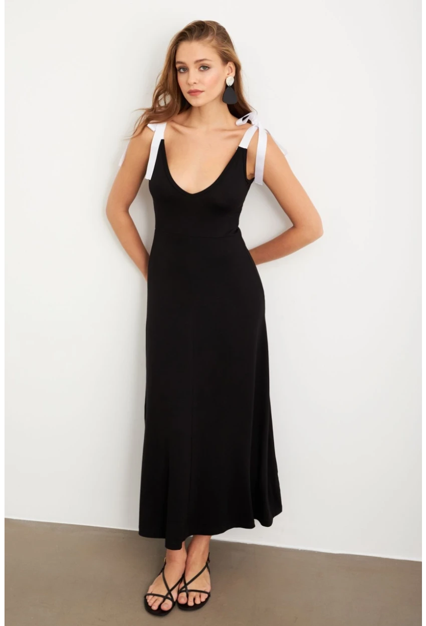 Kadın Siyah Omuz Fiyonklu V Yaka Midi Elbise EY3091