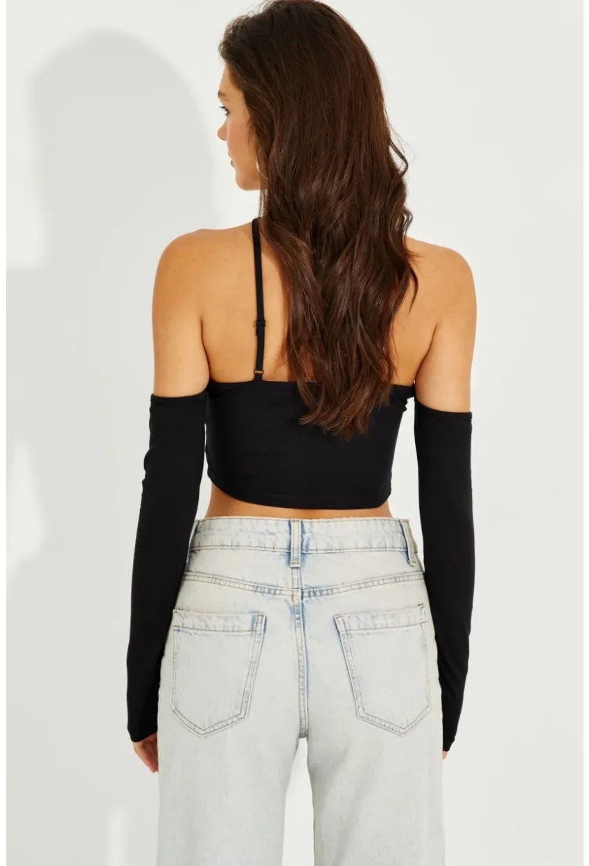 Kadın Siyah Omuzları Açık Sırtı Çapraz Crop Bluz B2684