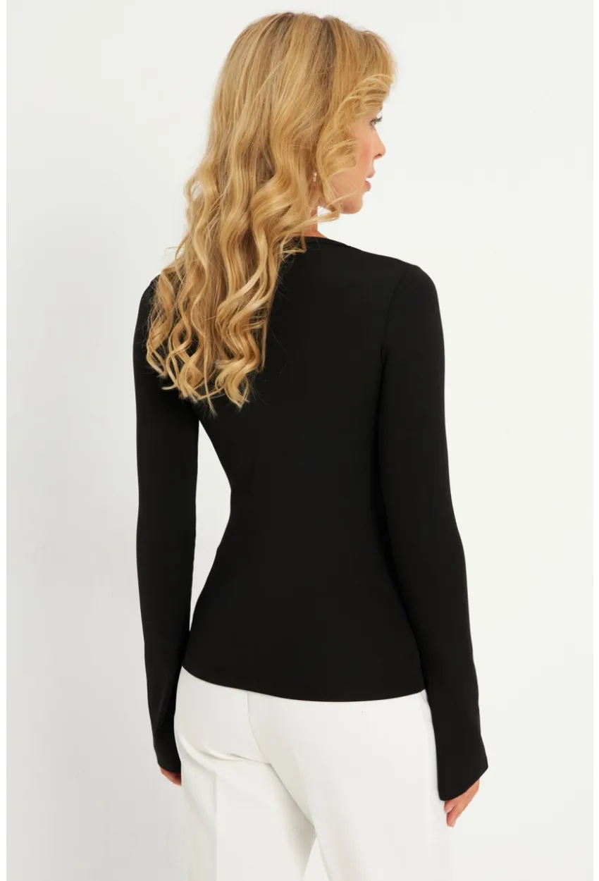 Kadın Siyah Önü Pencereli Bluz EY2860