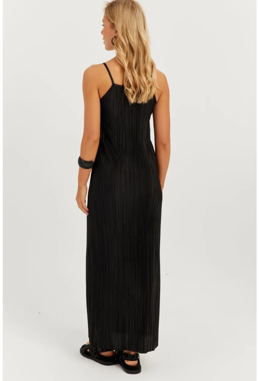 Kadın Siyah Piliseli Askılı Midi Elbise DMR296