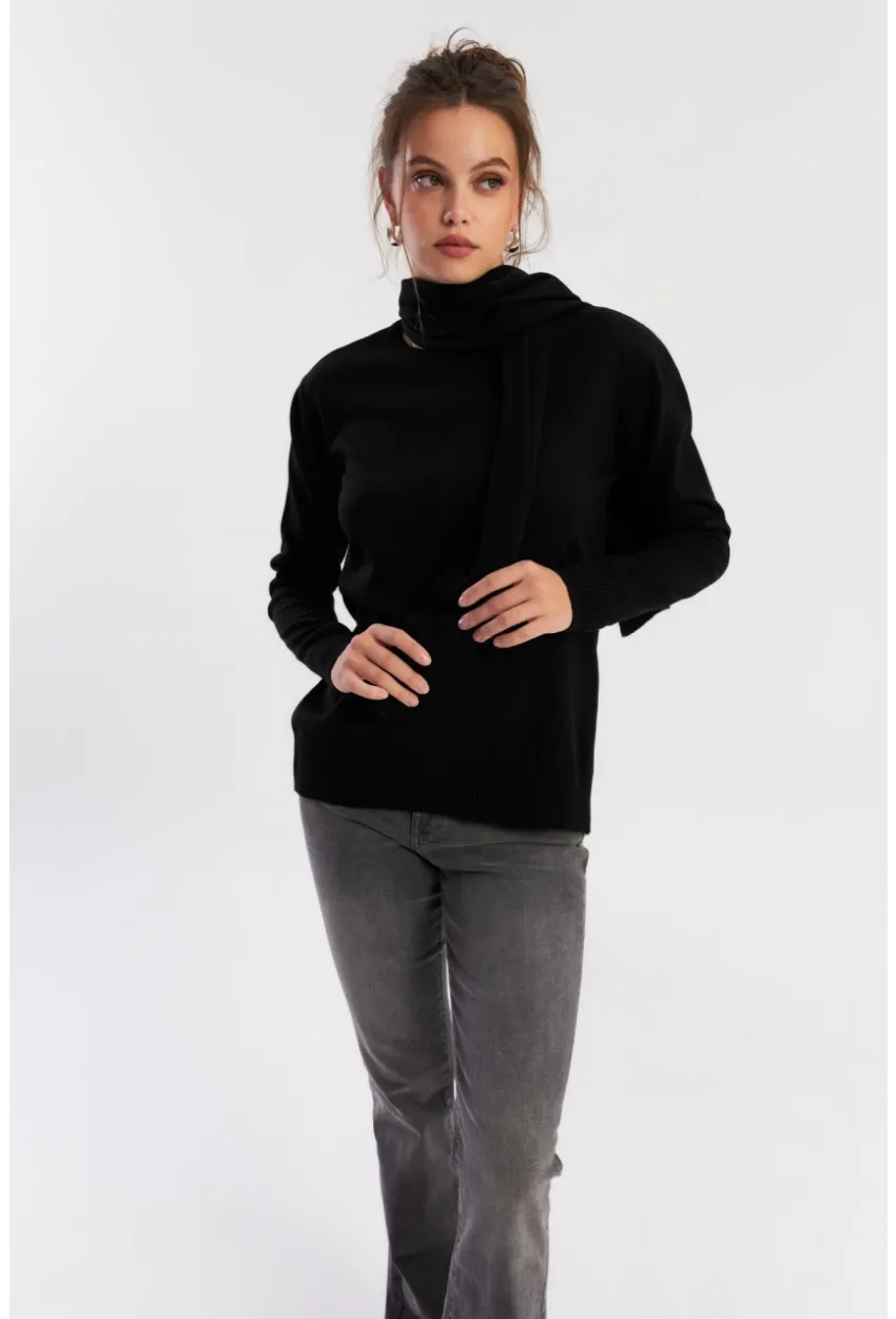 Kadın Siyah Şal Aksesuarlı Triko Bluz YV286