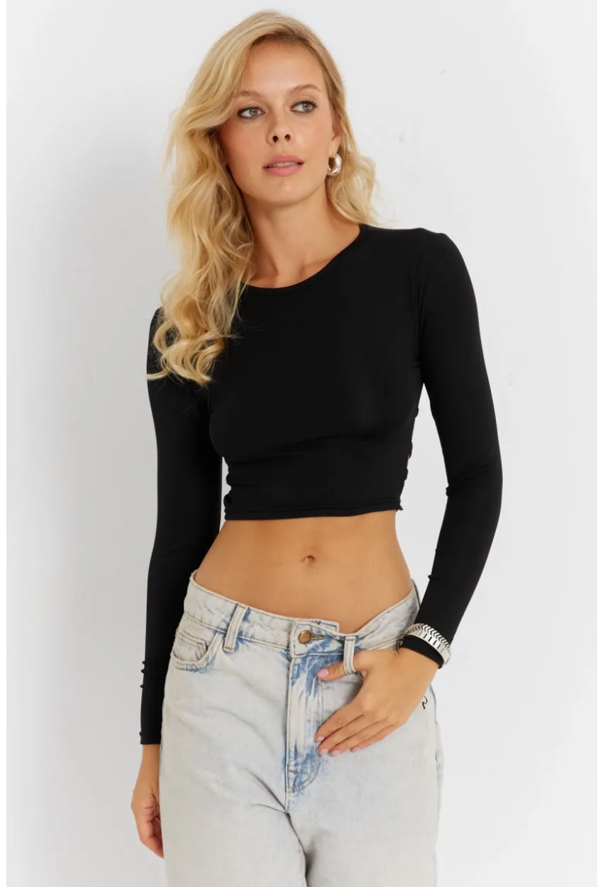 Kadın Siyah Sırt Detaylı Crop Bluz CG365