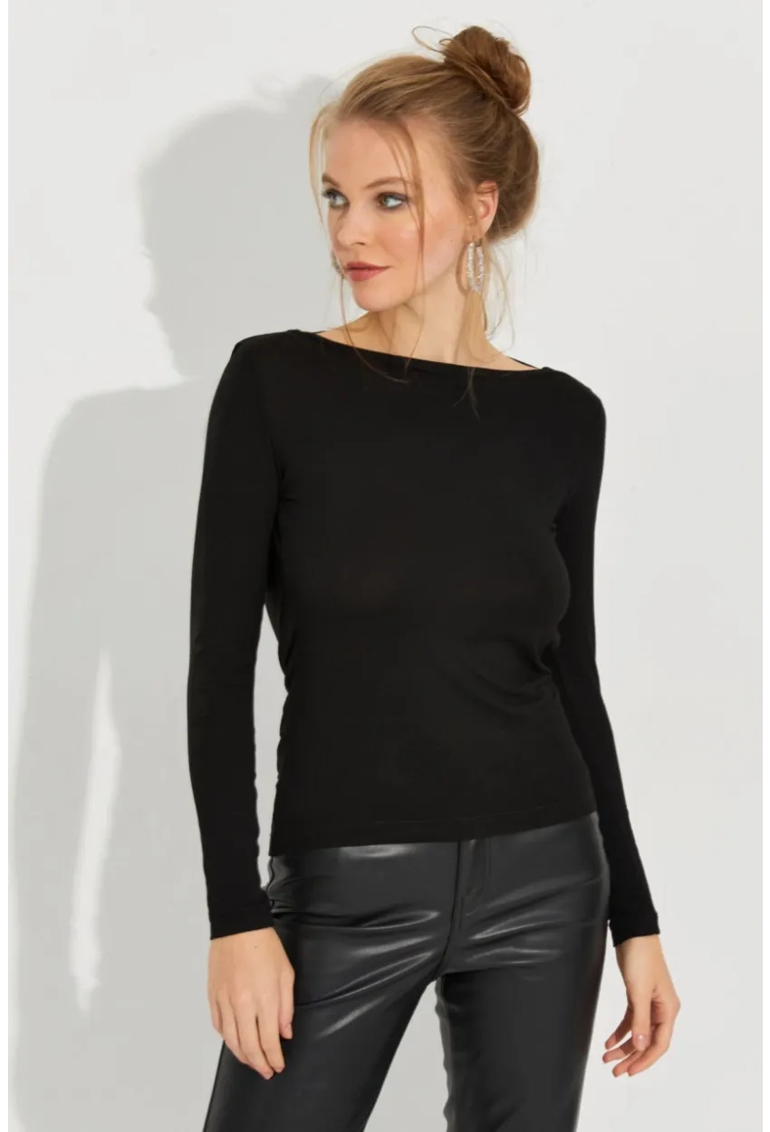 Kadın Siyah Sırtı Açık Bluz EY2594