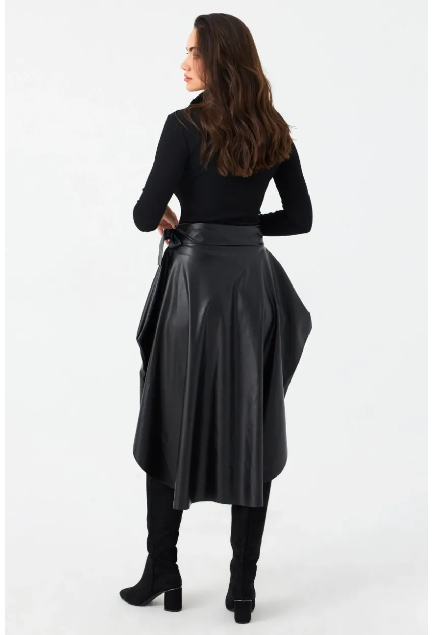 Kadın Siyah Suni Deri Asimetrik Etek MLV180