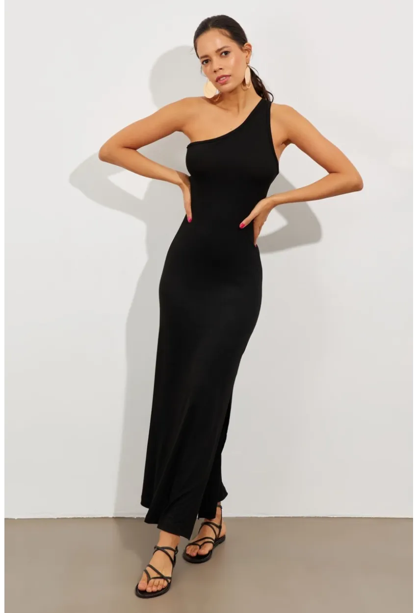 Kadın Siyah Tek Omuz Yırtmaçlı Maxi Elbise EY2498