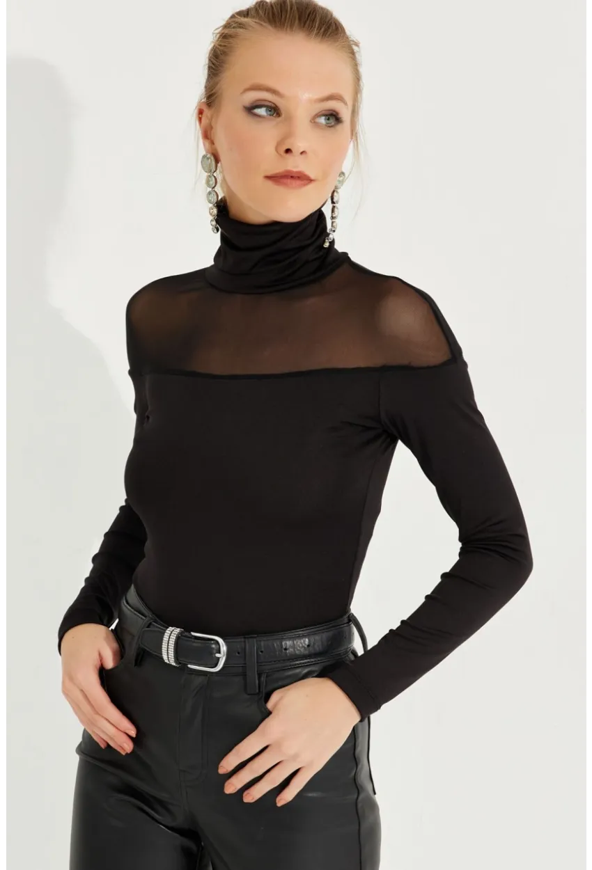 Kadın Siyah Tül Detaylı Balıkçı Bluz MEY2607