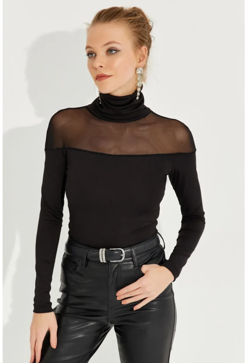 Kadın Siyah Tül Detaylı Balıkçı Bluz MEY2607