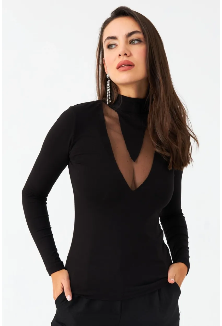 Kadın Siyah Tül Detaylı Bluz EY2977