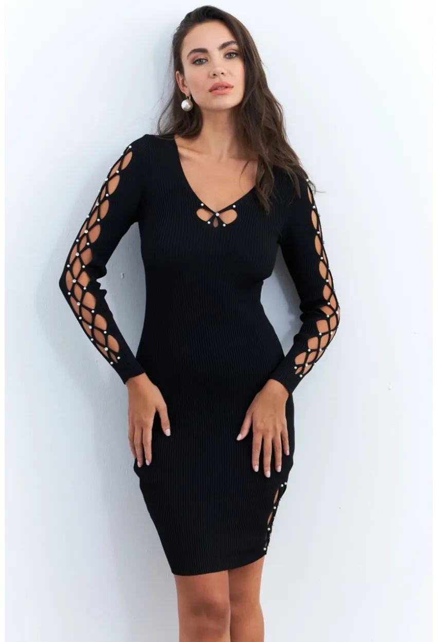 Kadın Siyah V Yaka İncili Triko Midi Elbise RM08