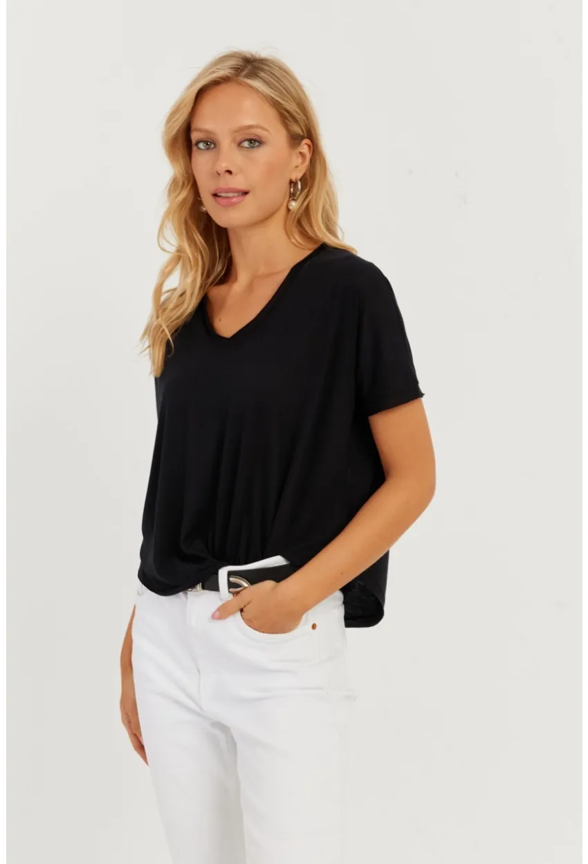 Kadın Siyah V Yaka Salaş T-Shirt LPP1271