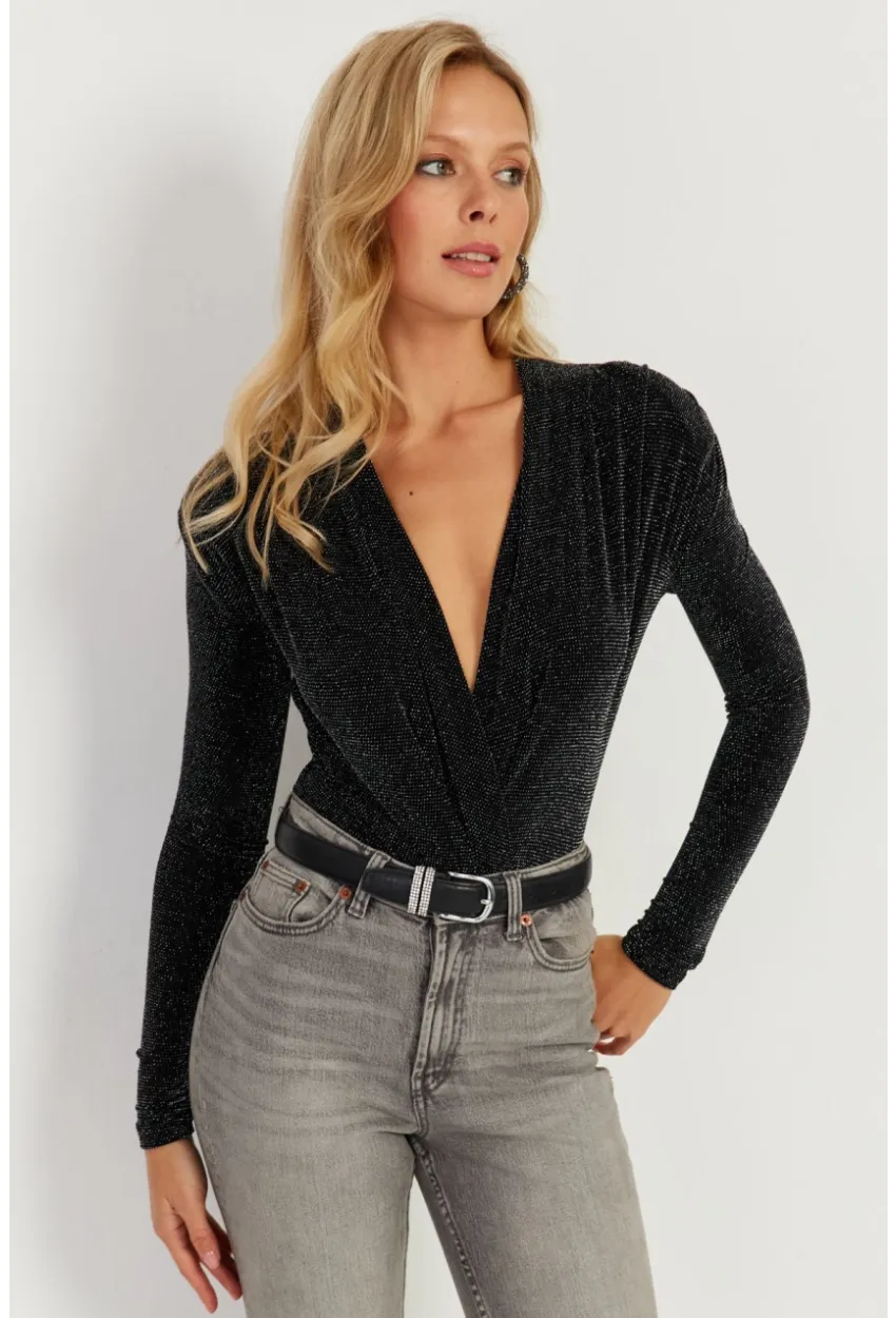 Kadın Siyah Vatkalı Kruvaze Çıtçıtlı Bodysuit GÇ151