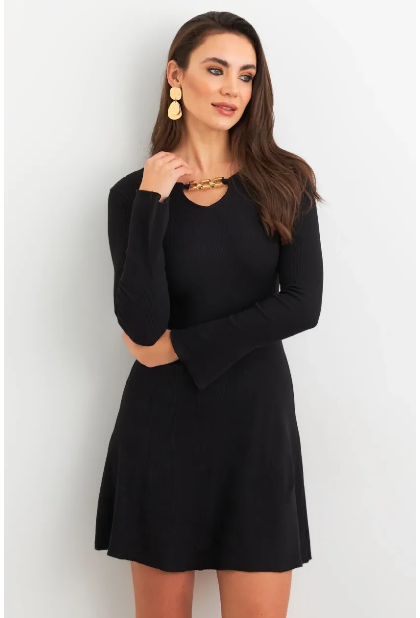 Kadın Siyah Yakası Aksesuarlı Mini Elbise FRY2267