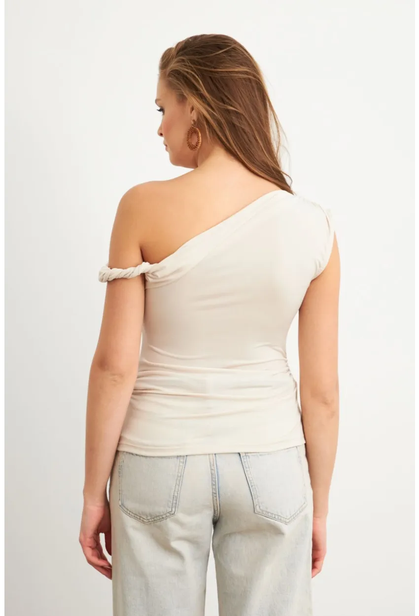 Kadın Vanilya Asimetrik Kol Bluz VA100