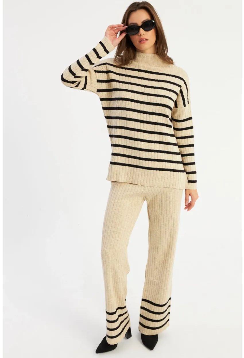 Kadın Vanilya Çizgili Alt Üst Takım MYİL11