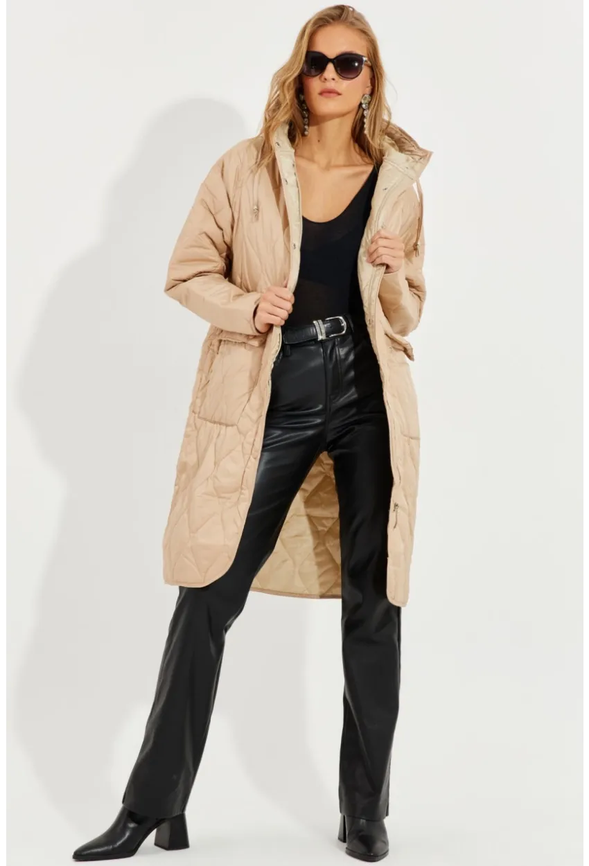 Kadın Vanilya Kapitone Fermuarlı Kapüşonlu Mont QRS8245