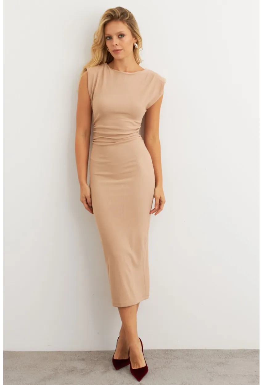 Kadın Vanilya Omuzları Vatkalı Drape Maxi Elbise KED4252