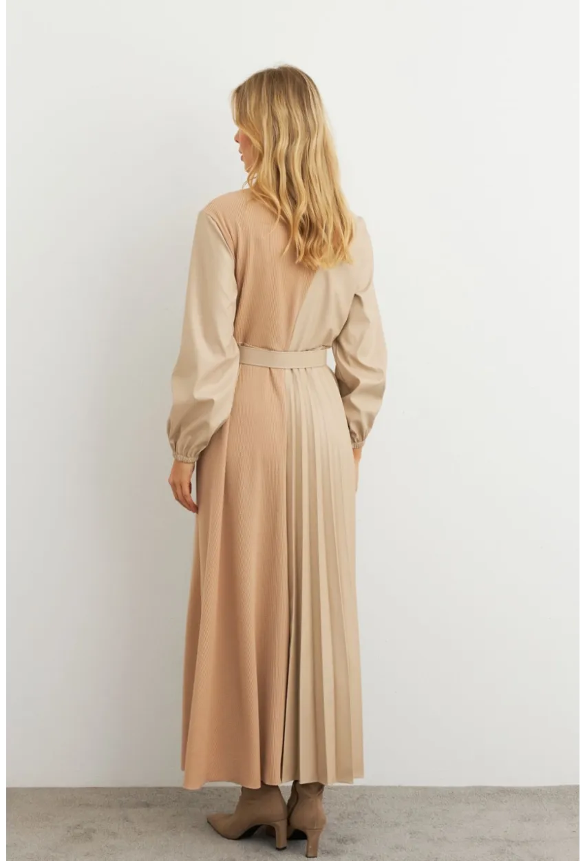 Kadın Vanilya Suni Deri Bloklu Pilili Maxi Elbise MALZ100