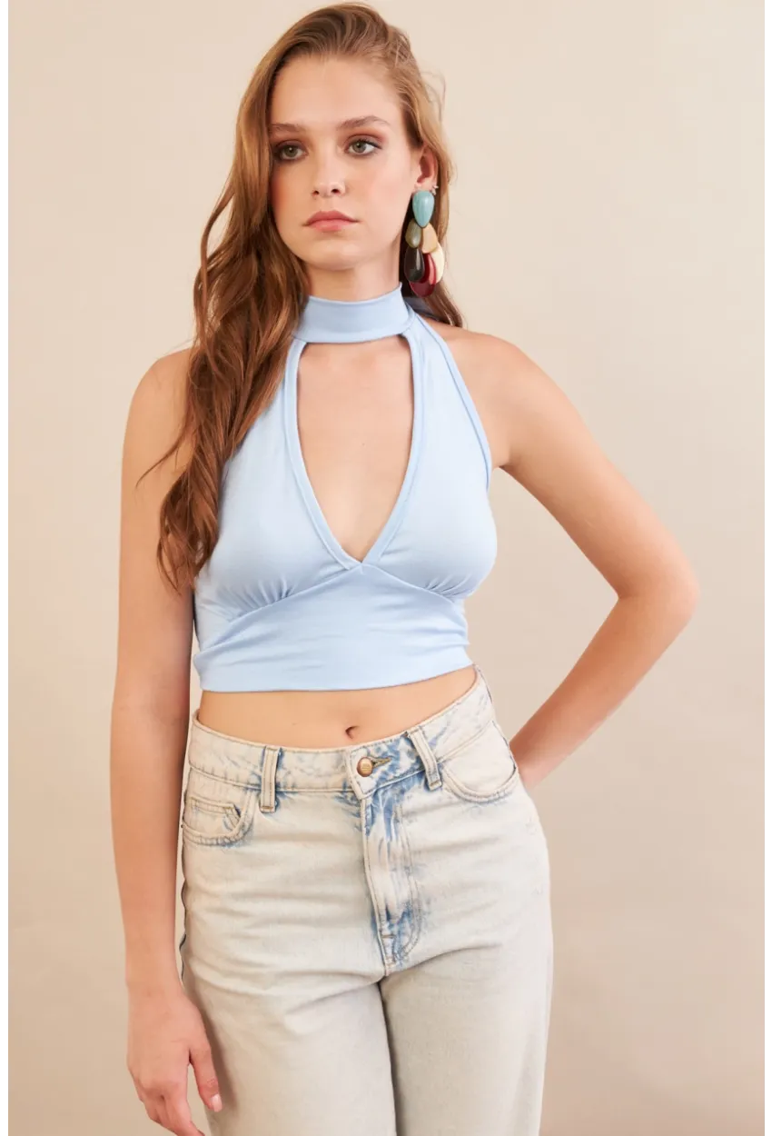 Kadın Bebe Mavi Sırt Detaylı Pencereli Crop Bluz EY3108