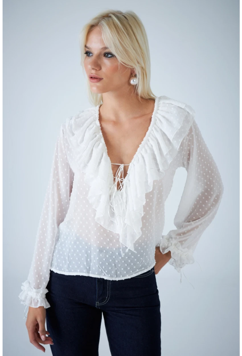 Kadın Beyaz Kendinden Desenli Fırfırlı Transparan Bluz FRO0058