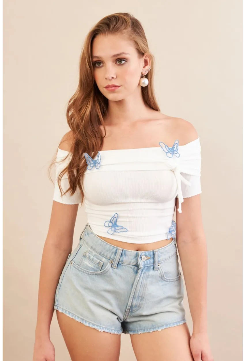 Kadın Beyaz Madonna Yaka Kelebek Detaylı Bluz FLU7268