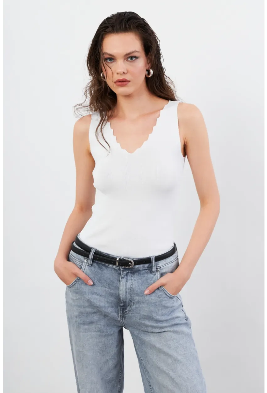 Kadın Beyaz Merdiven Yaka Triko Bluz YV83
