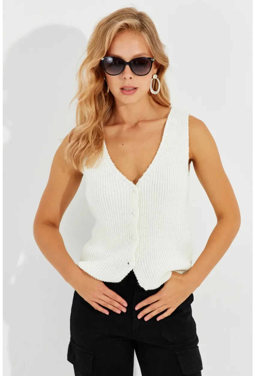 Kadın Beyaz Triko Düğmeli Yelek YV205-90