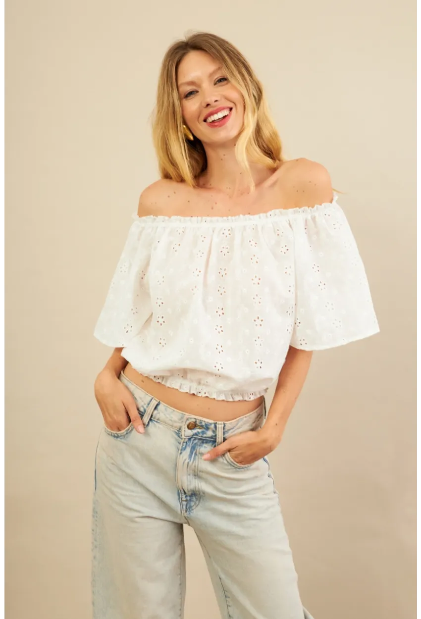 Kadın Ekru Ajurlu Straplez Bluz BTY106