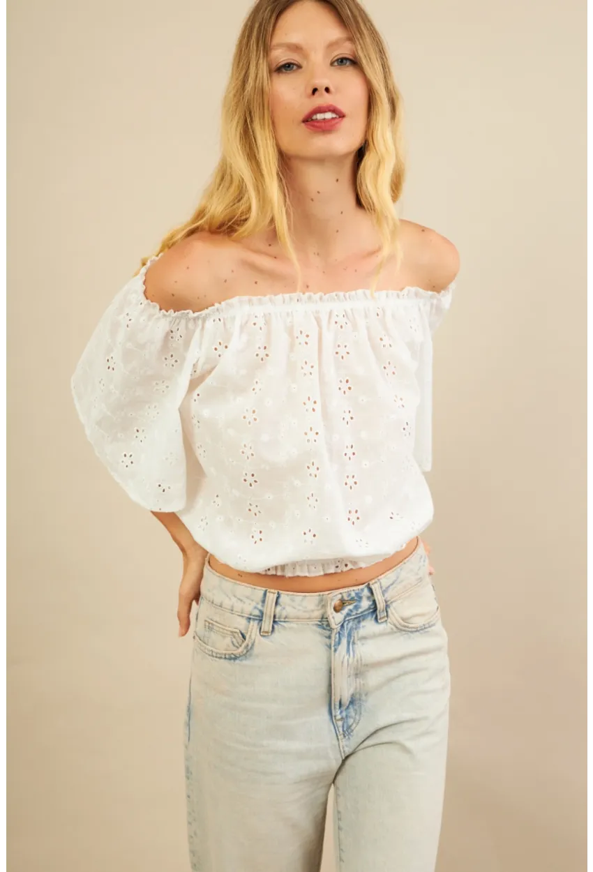 Kadın Ekru Ajurlu Straplez Bluz BTY106
