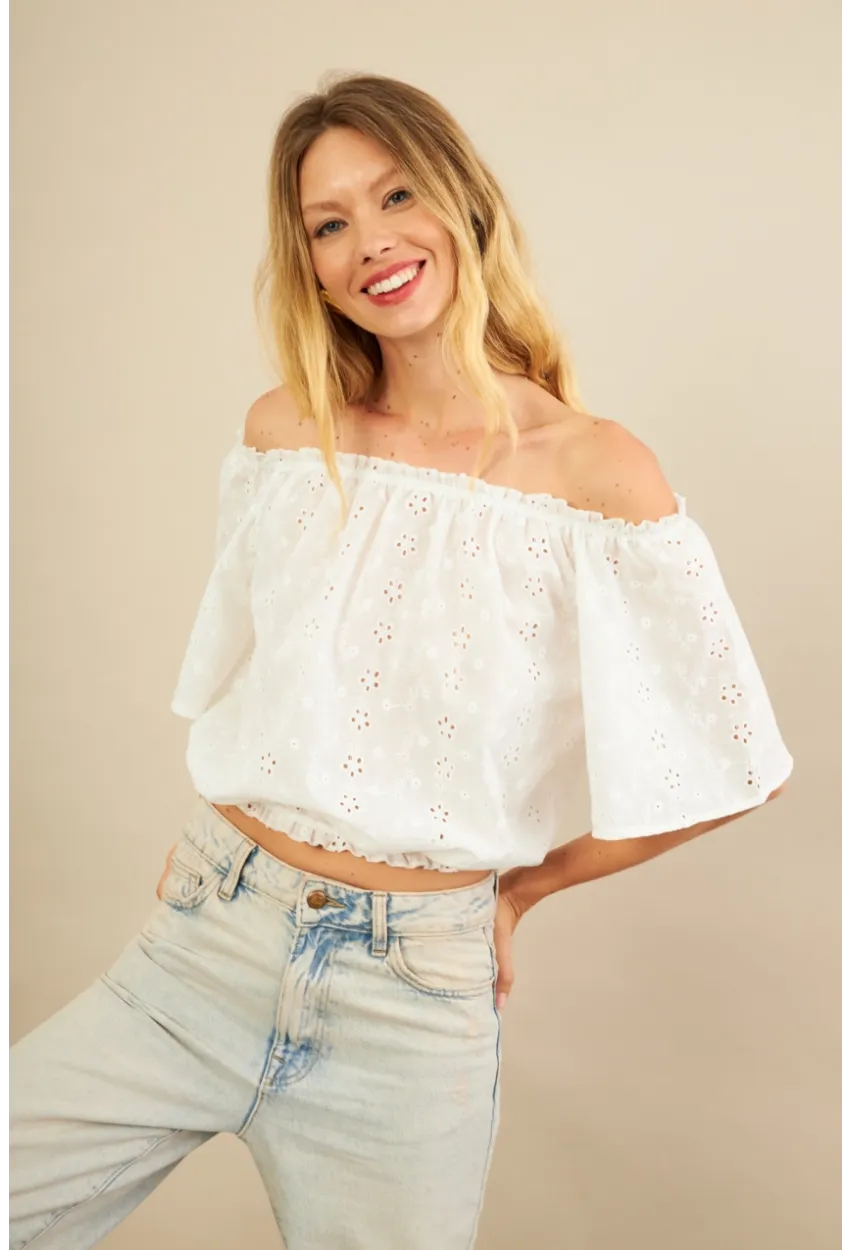 Kadın Ekru Ajurlu Straplez Bluz BTY106