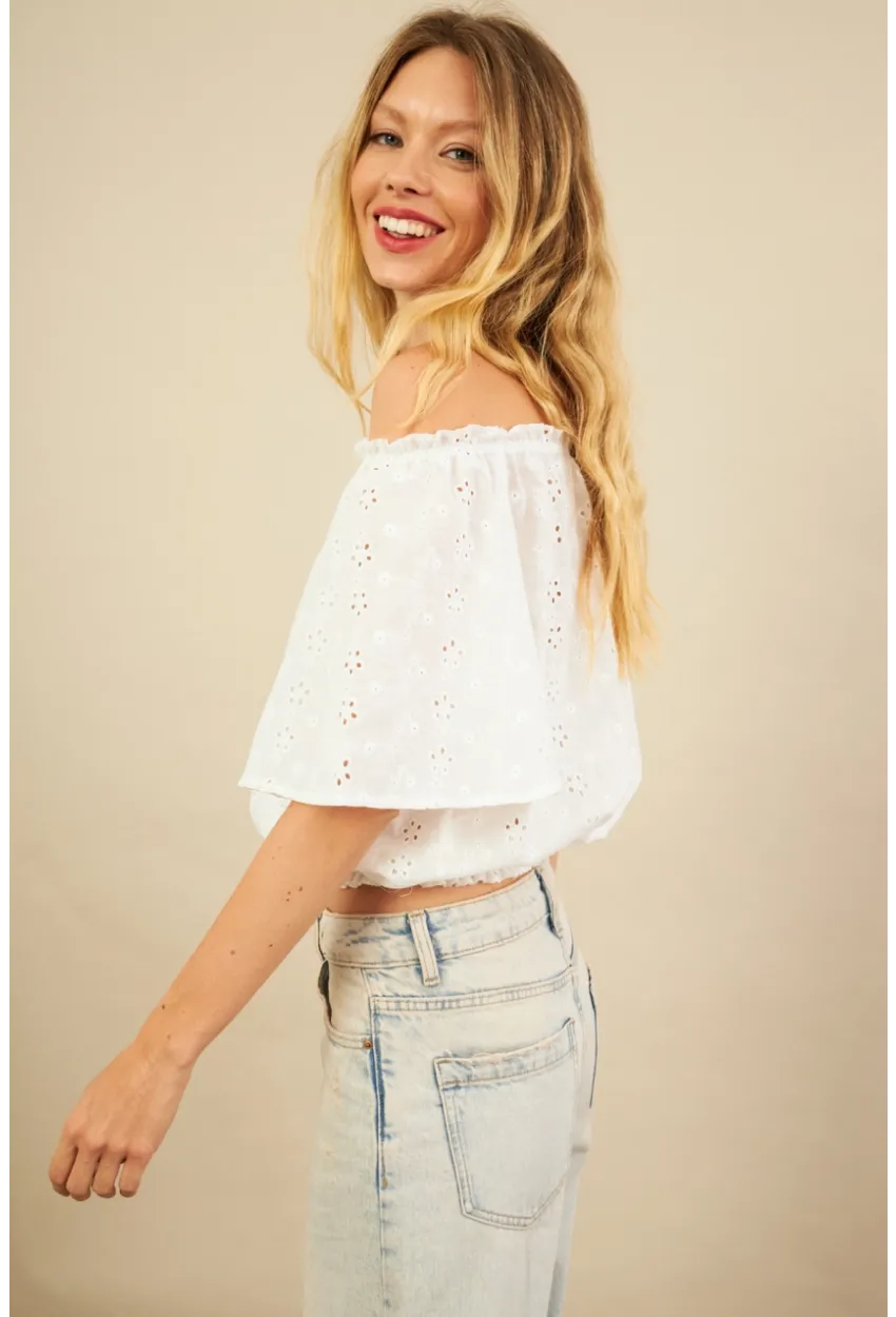 Kadın Ekru Ajurlu Straplez Bluz BTY106