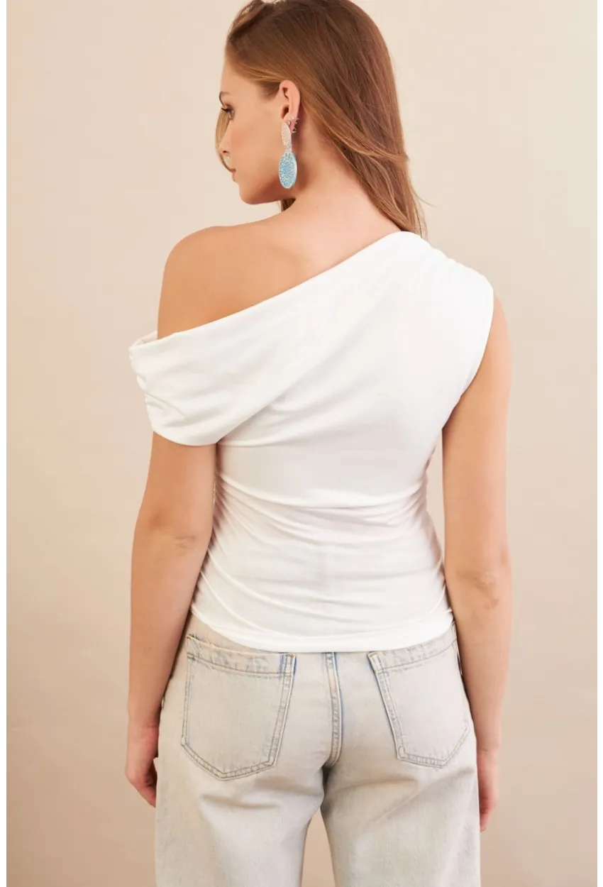 Kadın Ekru Degaje Yaka Büzgülü Bluz FRY2320
