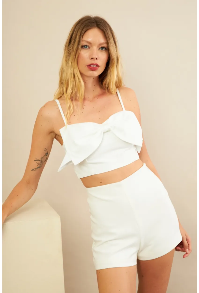 Kadın Ekru Fiyonklu Crop Bluz KED0089