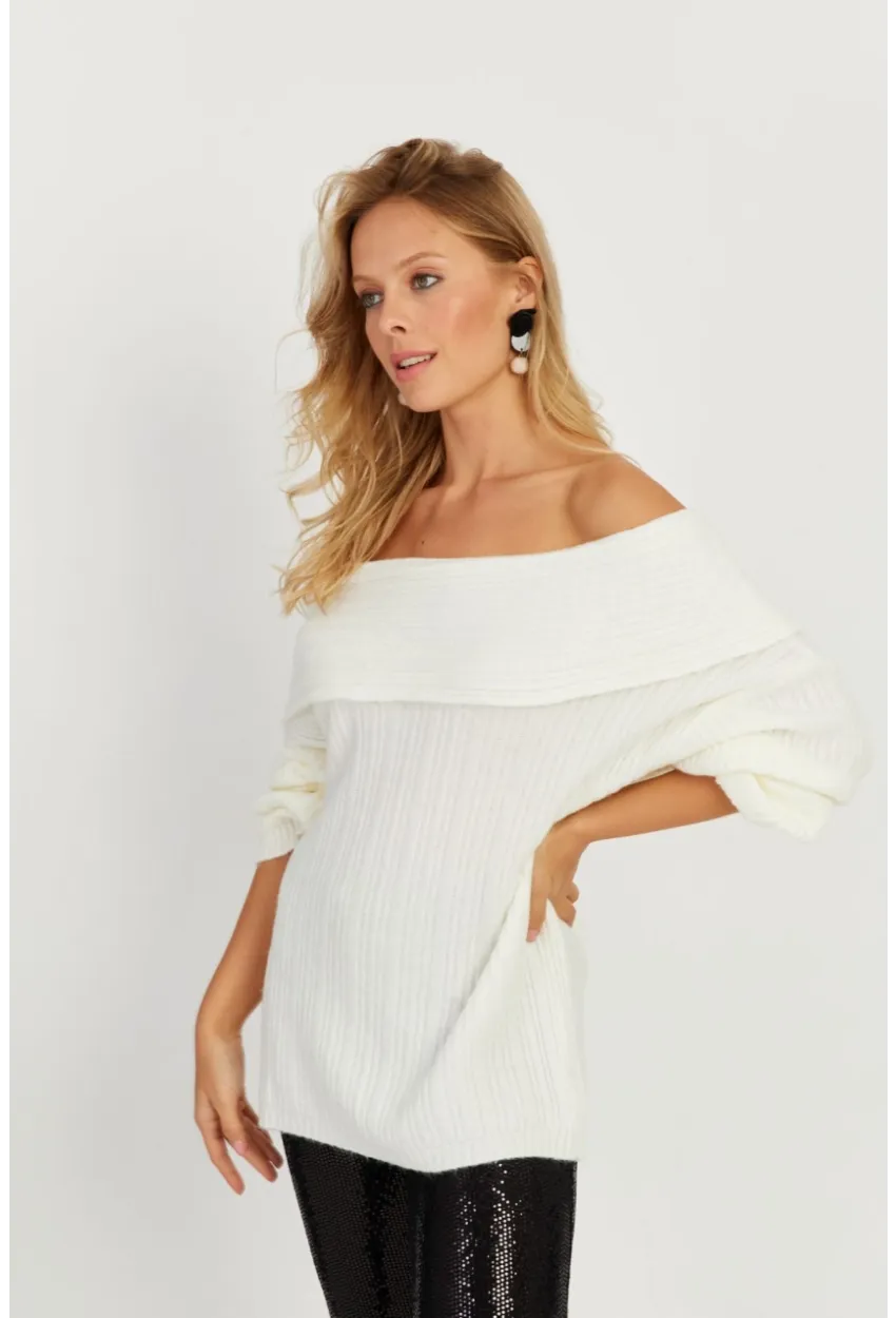 Kadın Ekru Madonna Yaka Triko Kazak KZ2506