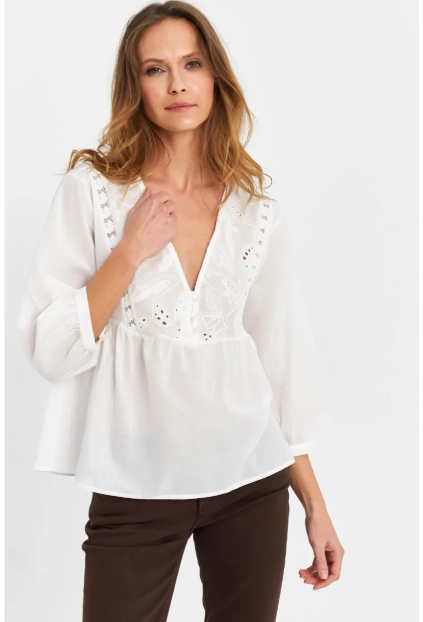 Kadın Ekru Nakış  Detaylı Bluz MQS5837