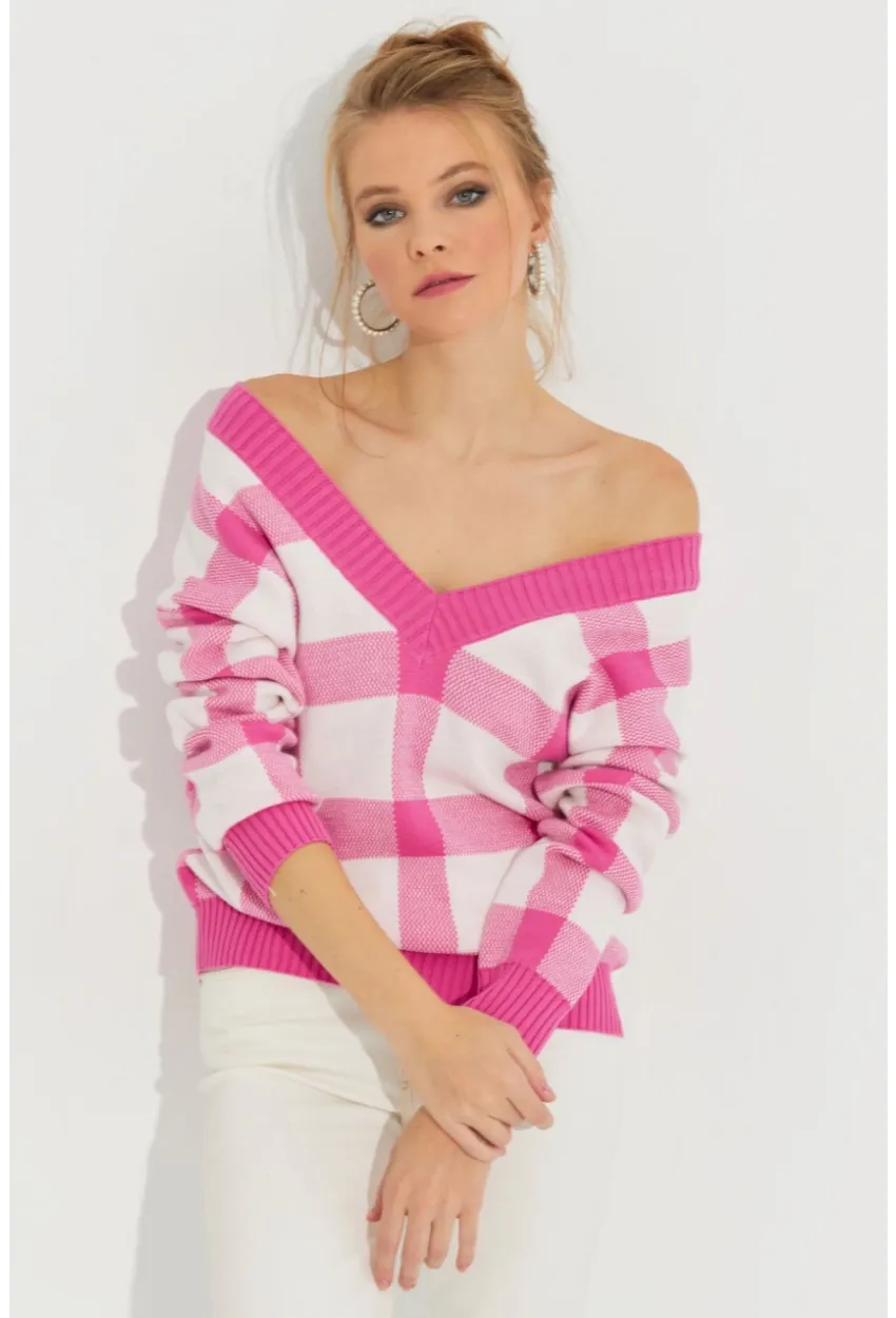 Kadın Ekru-Pembe V Yaka Ekose Triko Kazak TH1102