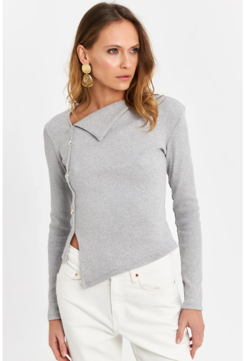 Kadın Gri Düğme Aksesuarlı Çapraz Yaka Bluz TF52