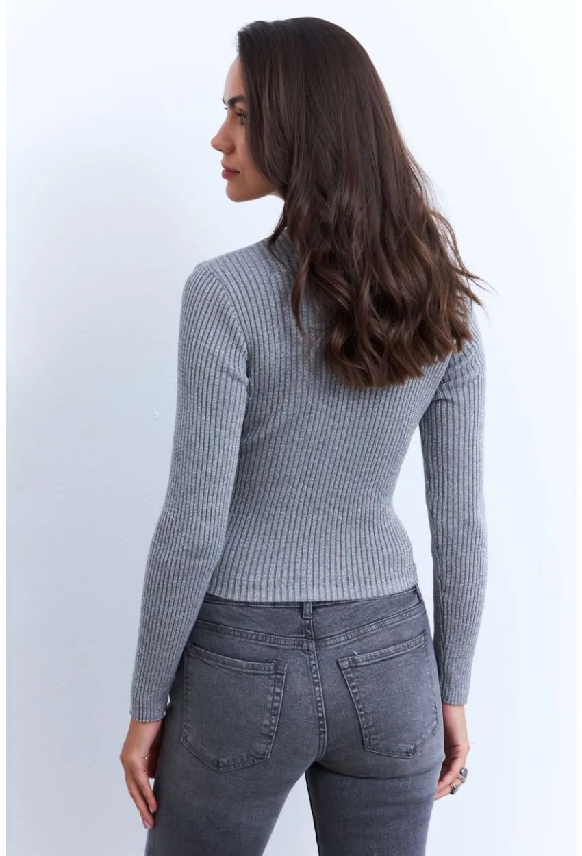 Kadın Gri Kruvaze Büzgülü Simli Bluz KED173