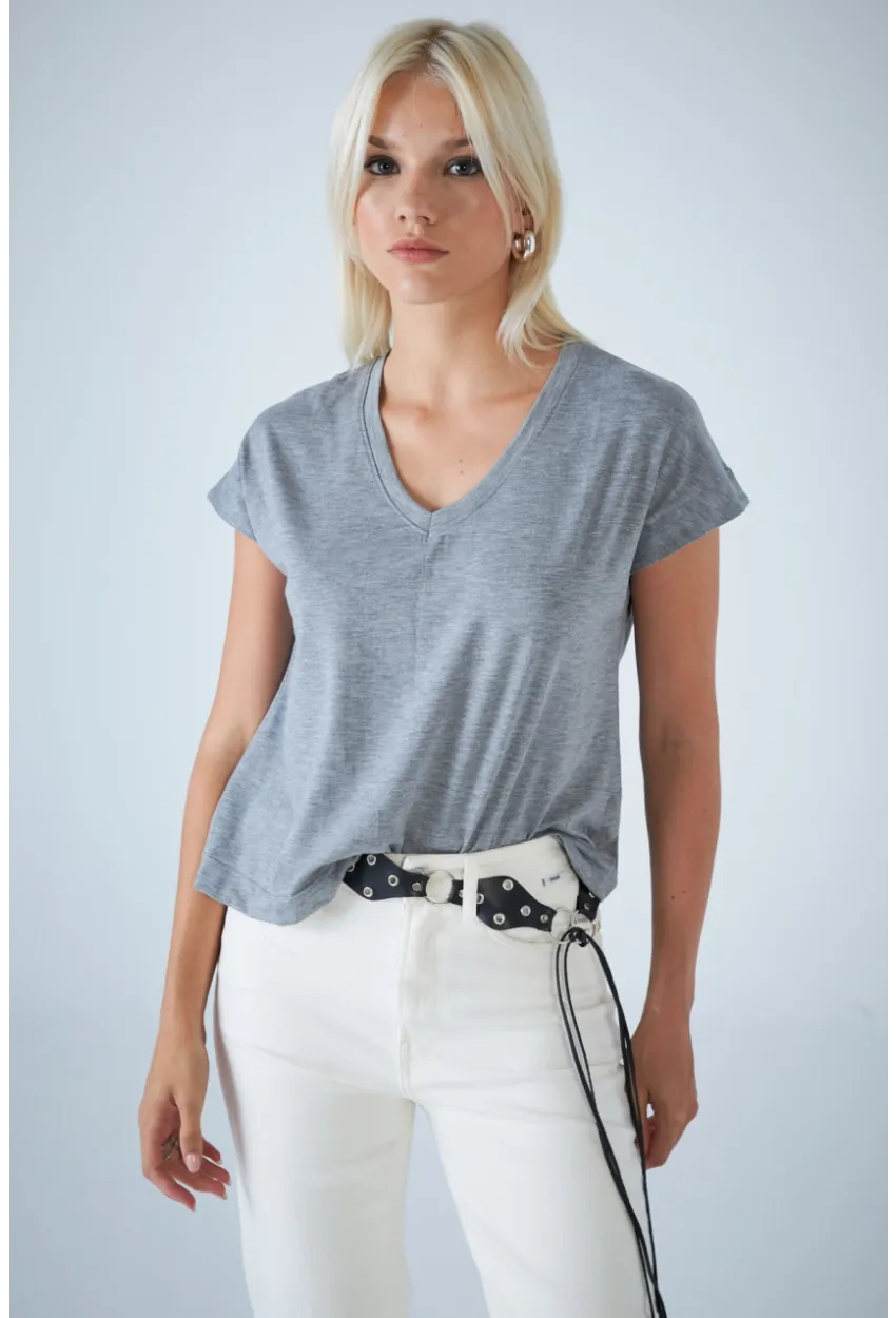 Kadın Gri V Yaka T-Shirt LPP1311