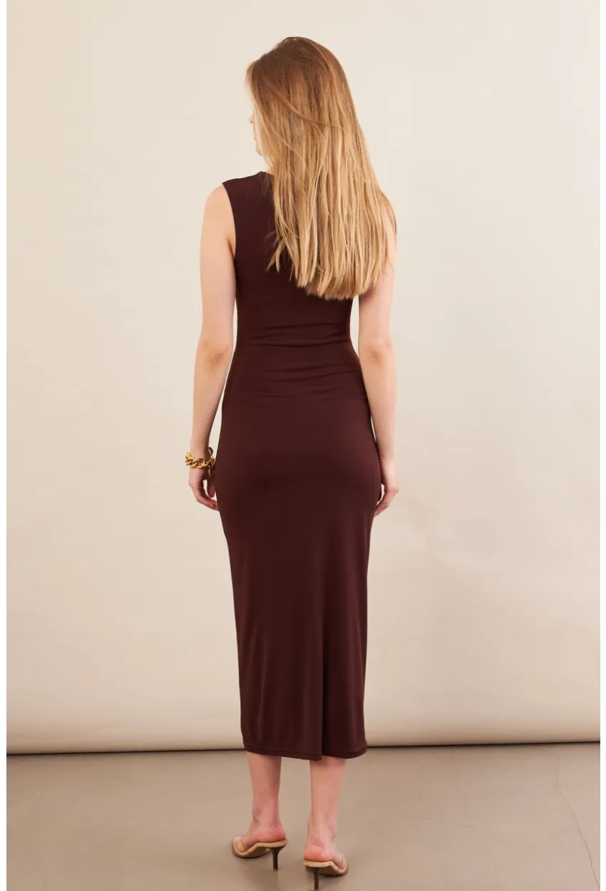 Kadın Kahverengi Aksesuarlı Büzgülü Midi Elbise İRE102